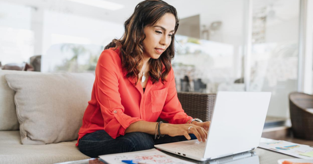 IFC Report: One new job is added to the Mexican economy for every 20 people trained on Coursera