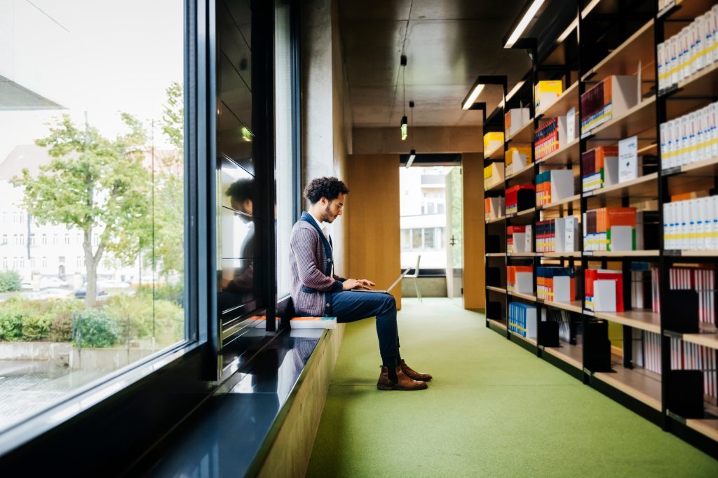 New Stanford study: Sharing Coursera micro-credentials on professional networking platforms can significantly improve learner employment outcomes 